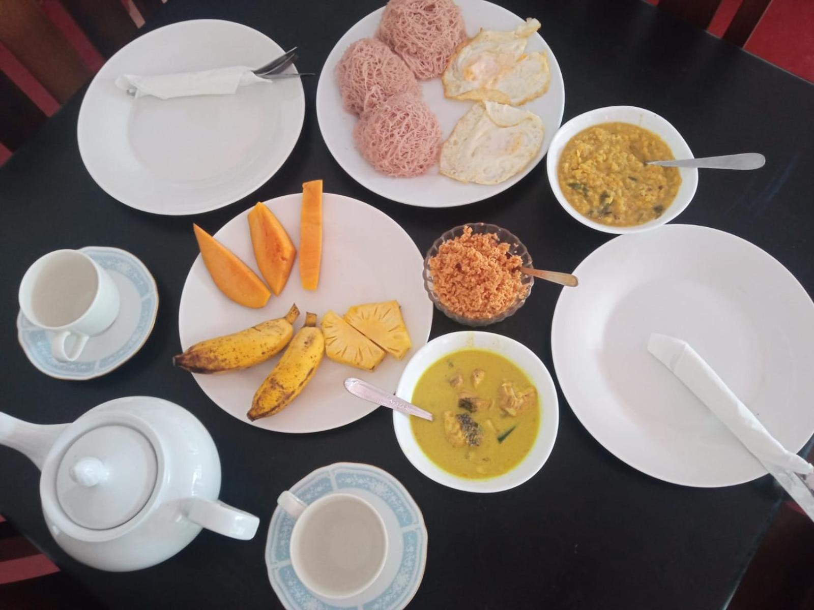 Lakma Sea View Hotel Mirissa Bagian luar foto