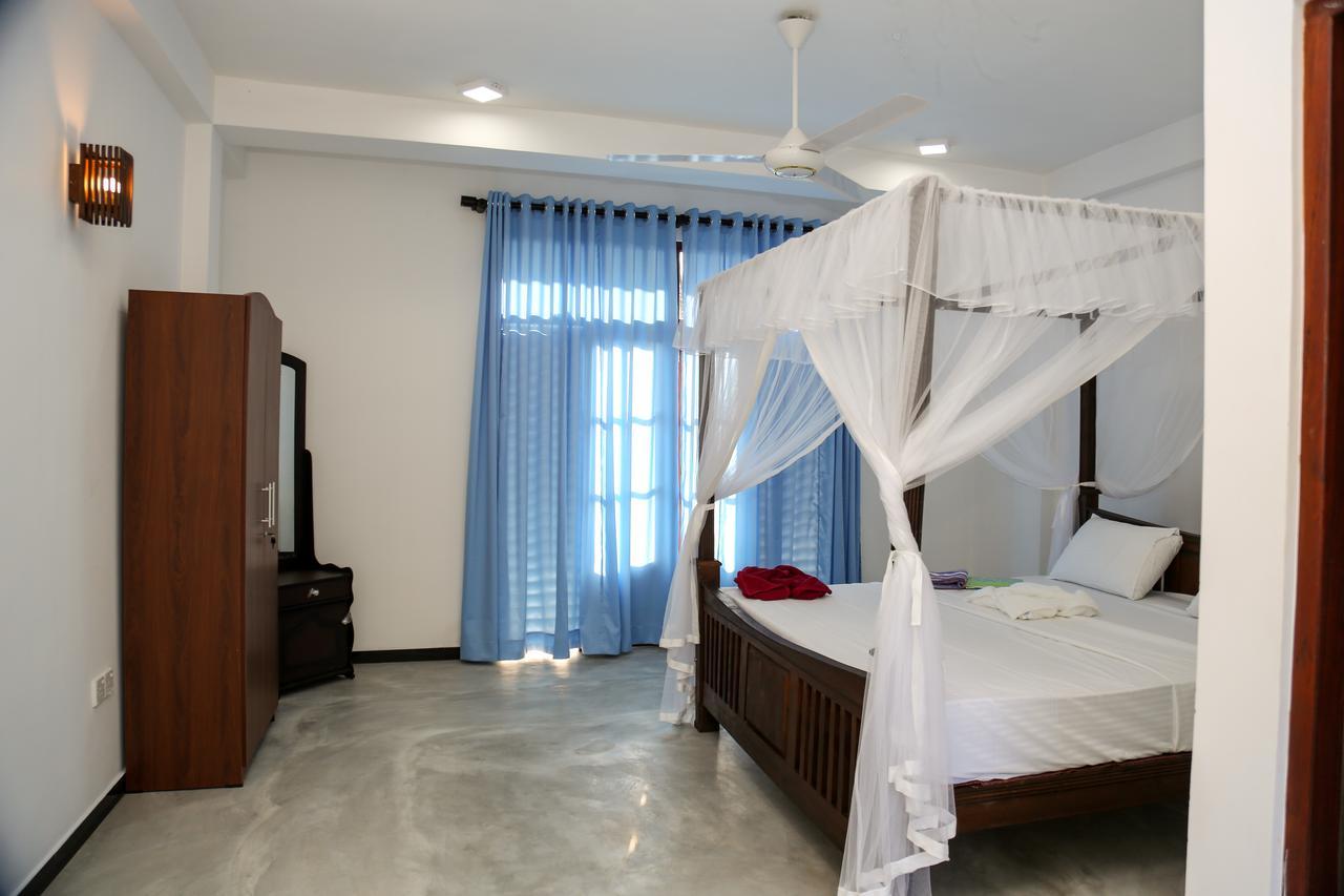 Lakma Sea View Hotel Mirissa Bagian luar foto